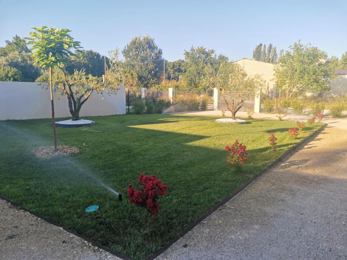 Maison En Campagne Avignon Kültér fotó
